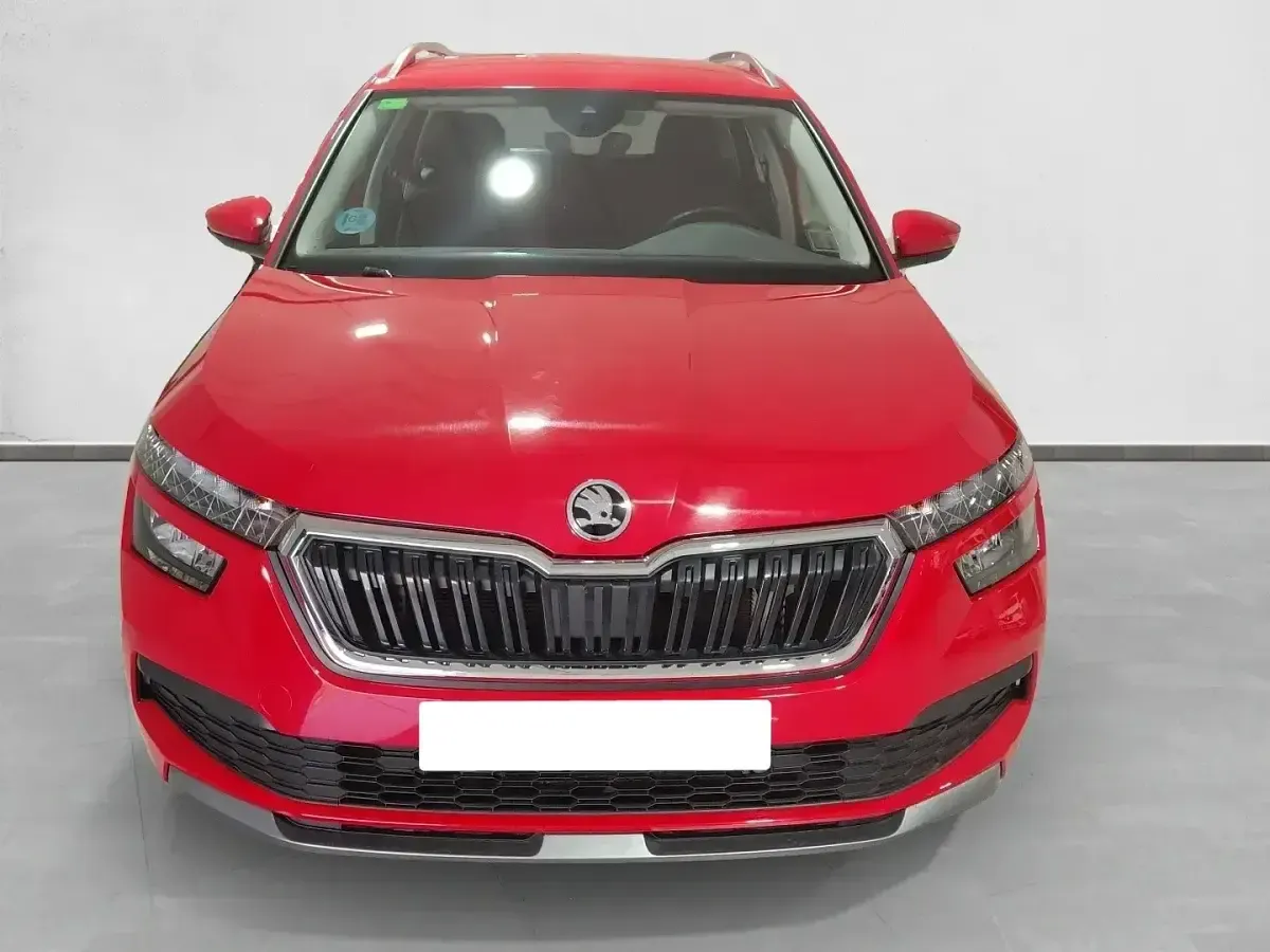Usado Skoda Kamiq Ambition 150 CV (110 kW) 2020 Rojo SUV