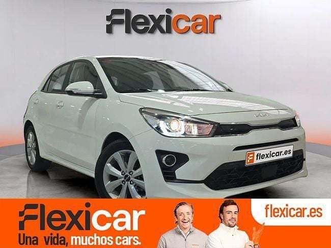 Blanco Usado 2021 Kia Rio Berlina | 14.490 € (Precio justo) - Imagen 1/4