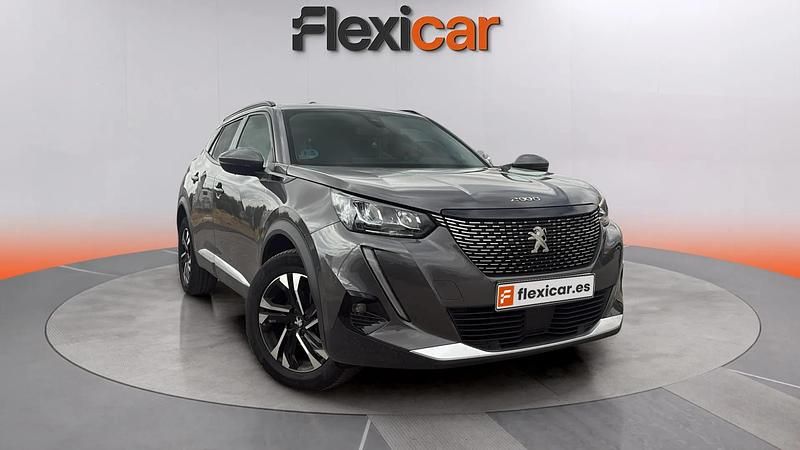 Usado Peugeot 2008 Allure 131 CV (96 kW) 2021 Gris SUV