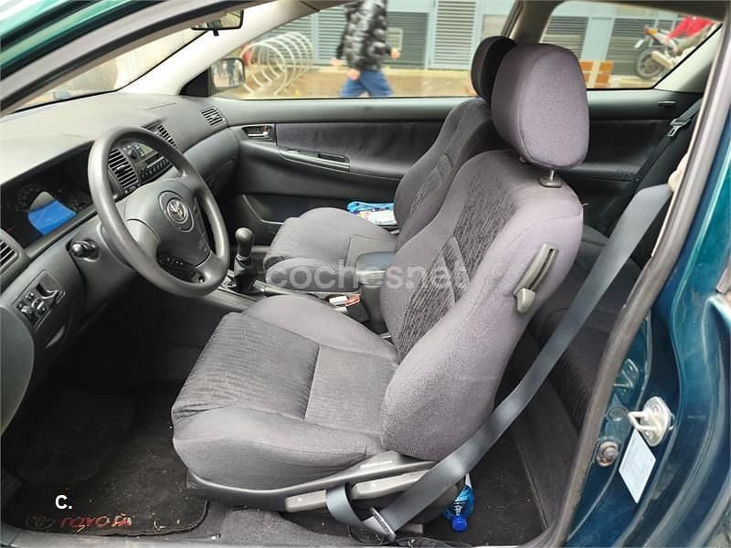 Verde Usado 2004 Toyota Corolla Terra Berlina | 3900 € (Precio justo) - Imagen 1/4