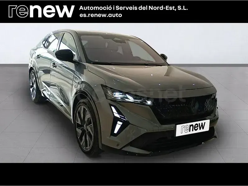 Usado Renault Rafale Esprit Alpine 300 CV (220 kW) 2025 Gris / plata SUV