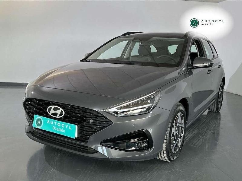Nuevo Hyundai i30 101 CV (74 kW) 2025 Gris Familiar