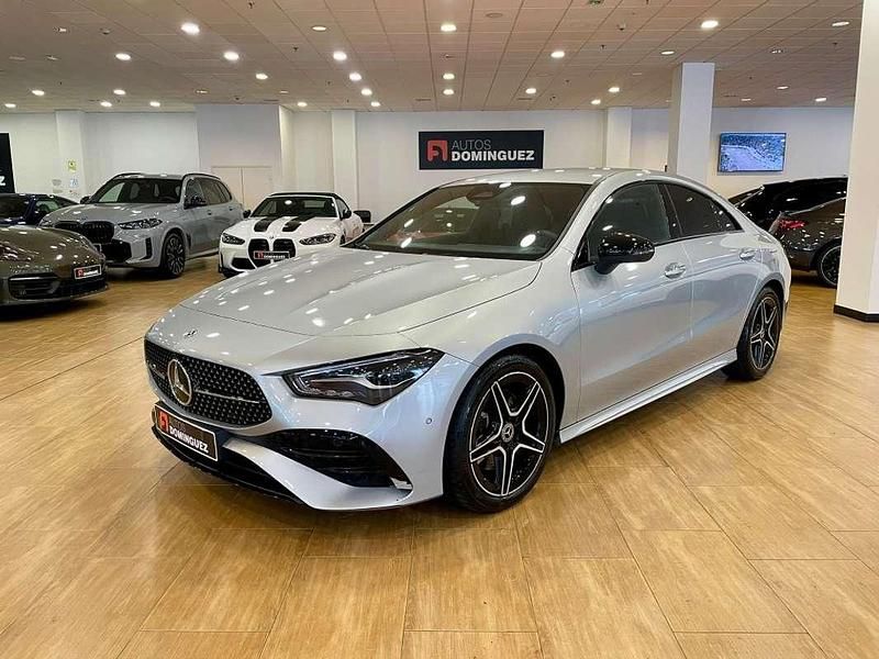Gris Usado 2025 Mercedes CLA200 Coupe | 35.900 € (Precio justo) - Imagen 1/4
