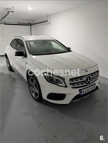 Usado Mercedes GLA180 122 CV (89 kW) 2019 Blanco SUV