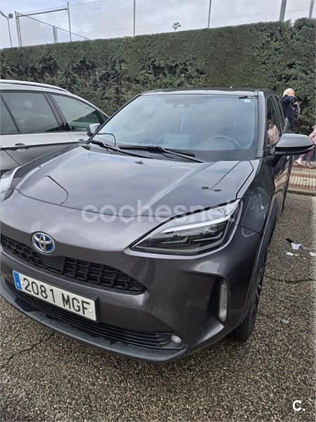 Usado Toyota Yaris Cross Active 116 CV (85 kW) 2023 Gris / plata SUV