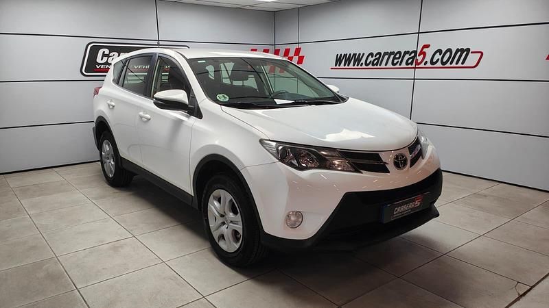 Usado Toyota RAV4 Advance 124 CV (91 kW) 2015 Blanco SUV