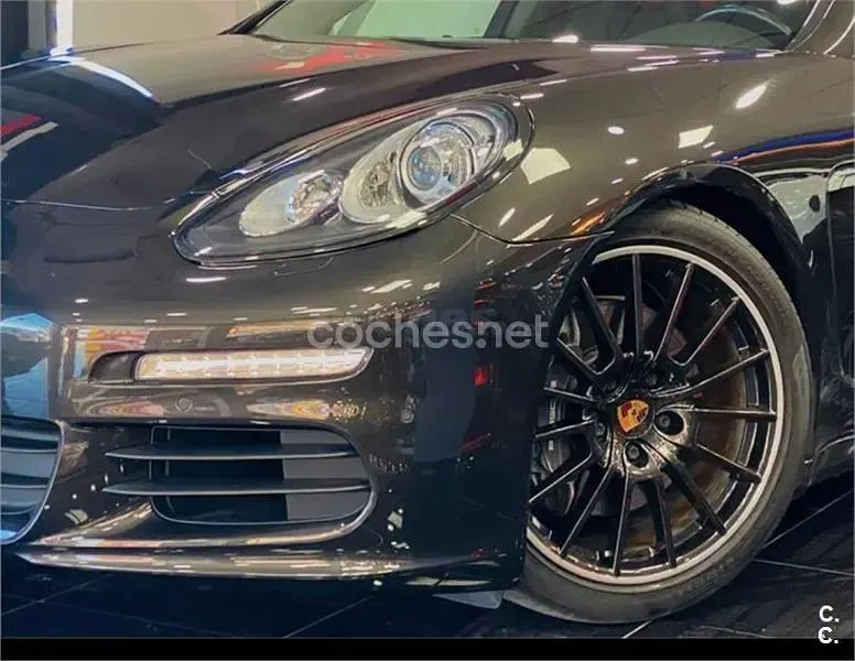 Usado Porsche Panamera Edition 300 CV (220 kW) 2015 Marrón Utilitario