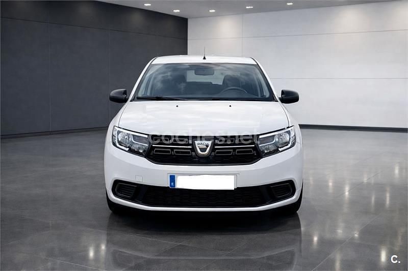 Usado Dacia Sandero Base 73 HP (53 kW) 2017 Branco Sedan