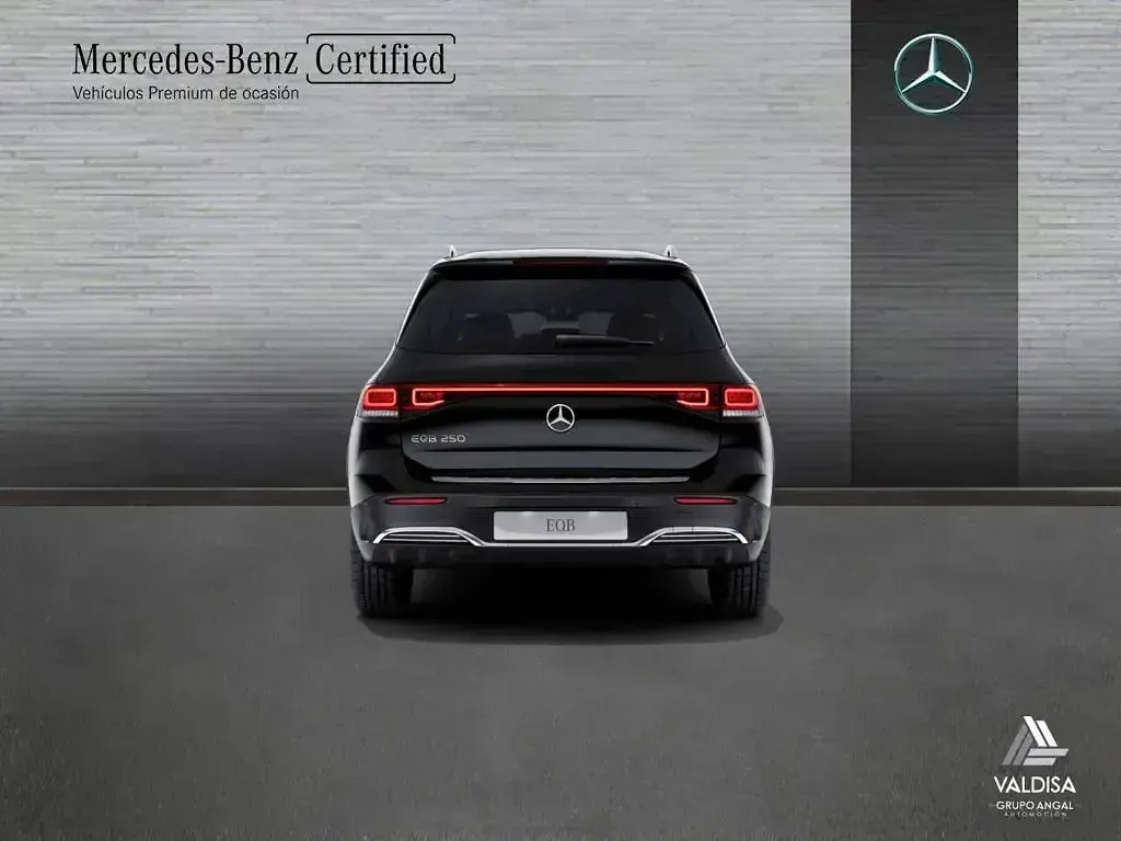 Usado Mercedes EQB250 139 kW (190 CV) 2022 Negro SUV