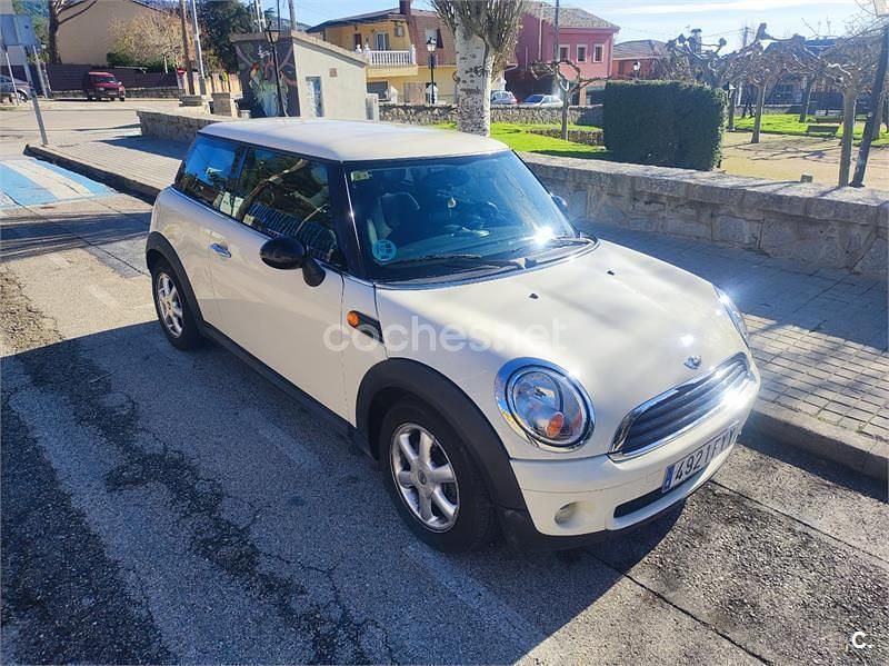 Usado Mini ONE 90 CV (66 kW) 2008 Beige Utilitario