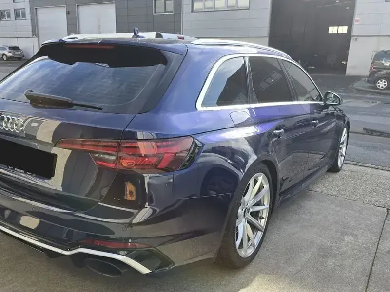 Usado Audi RS4 450 CV (330 kW) 2019 Azul Familiar
