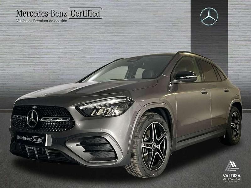 Usado Mercedes GLA200 AMG line 150 CV (110 kW) 2024 SUV
