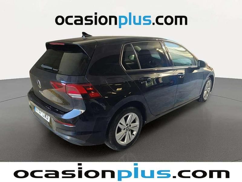Usado VW Golf VIII Life 116 CV (85 kW) 2021 Negro Utilitario