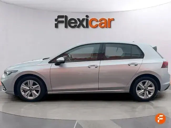 Usado VW Golf VIII 110 CV (80 kW) 2022 Gris Berlina