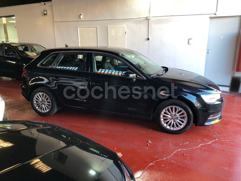 Negro Usado 2013 Audi A3 Sportback Ambition Berlina | 9000 € (Buen precio) - Imagen 1/4