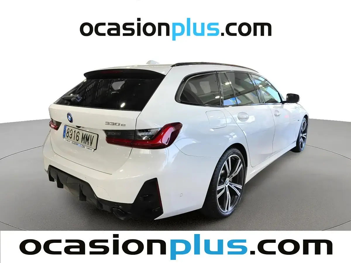 Usado BMW 330e 292 CV (214 kW) 2022 Blanco Familiar