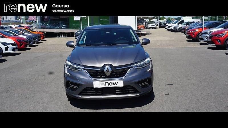 Usado Renault Arkana Intens 140 CV (102 kW) 2021 Gris / plata SUV