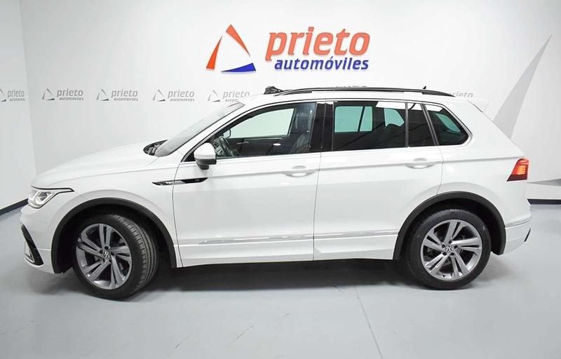 Usado VW Tiguan R-line 150 CV (110 kW) 2022 Blanco SUV