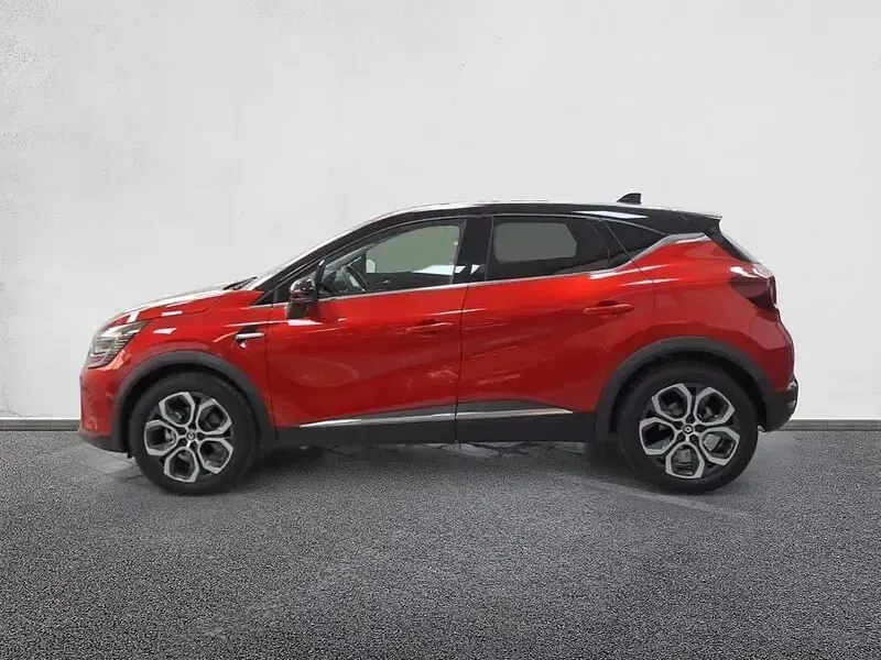 Usado Renault Captur Zen 145 CV (106 kW) 2022 Rojo SUV