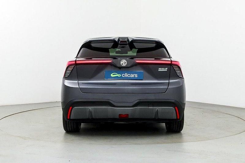 Usado MG MG4 EV Luxury 150 kW (204 HP) 2023 Cinzento Citadino