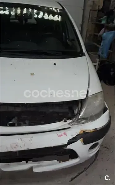 Usado Citroën C3 70 CV (51 kW) 2007 Blanco Berlina