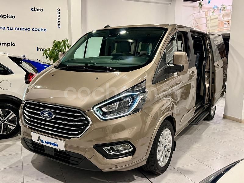 Beige Usado 2021 Ford Tourneo Titanium Monovolumen | 33.900 € (Precio justo) - Imagen 1/4