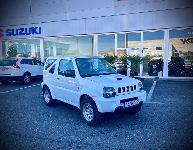 Blanco Usado 2004 Suzuki Jimny SUV | 8500 € (Precio justo) - Imagen 1/4