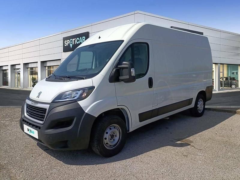 Blanco Usado 2023 Peugeot Boxer S Van | 20.900 € (Precio justo) - Imagen 1/4