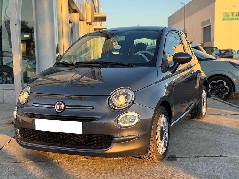 Usado Fiat 500 71 CV (52 kW) 2021 Gris Utilitario