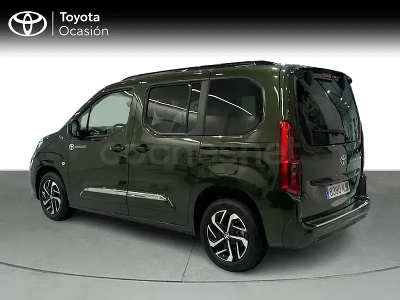 Nuevo Toyota Proace Verso Active 131 CV (96 kW) 2025 Verde Familiar