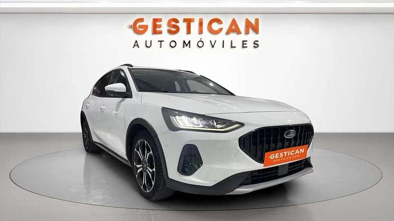 Usado Ford Focus Active 156 CV (114 kW) 2023 Blanco Berlina