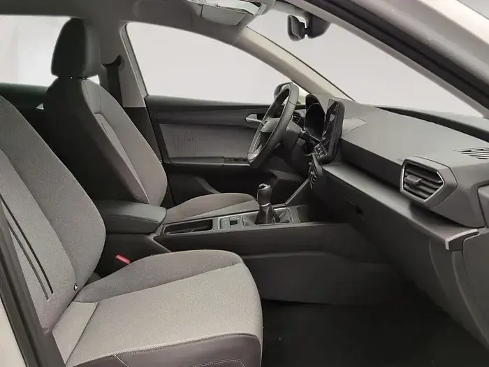 Usado Seat Leon Style 116 CV (85 kW) 2025 Blanco