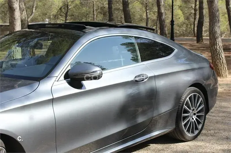 Usado Mercedes C250 204 CV (150 kW) 2016 Gris / plata Coupe