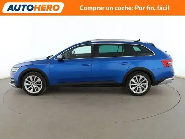 Usado Skoda Superb Scout 4x4 200 CV (147 kW) 2023 Azul Familiar