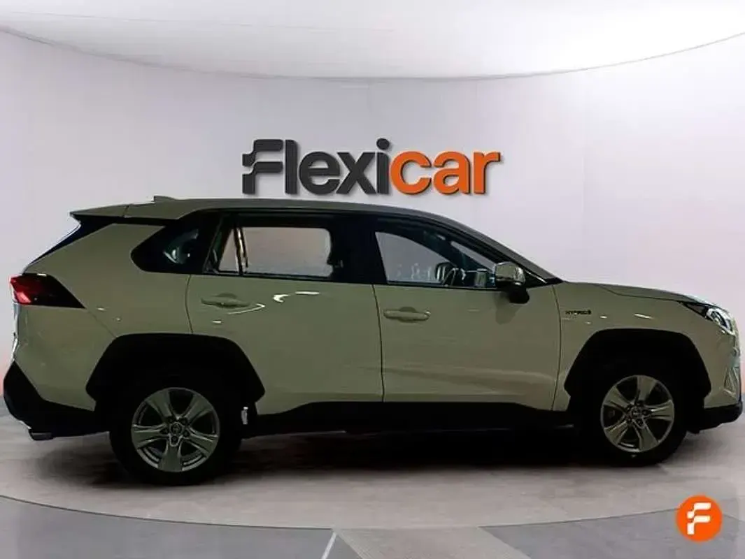 Usado Toyota RAV4 Hybrid Business Edition 218 CV (160 kW) 2021 Blanco SUV