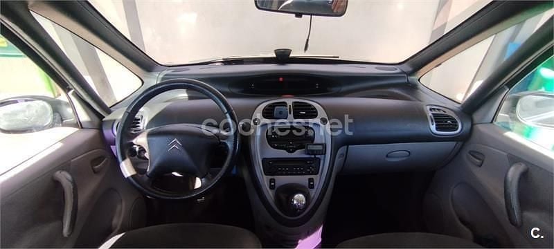 Usado Citroën Xsara Picasso 110 CV (80 kW) 2007 Negro Monovolumen