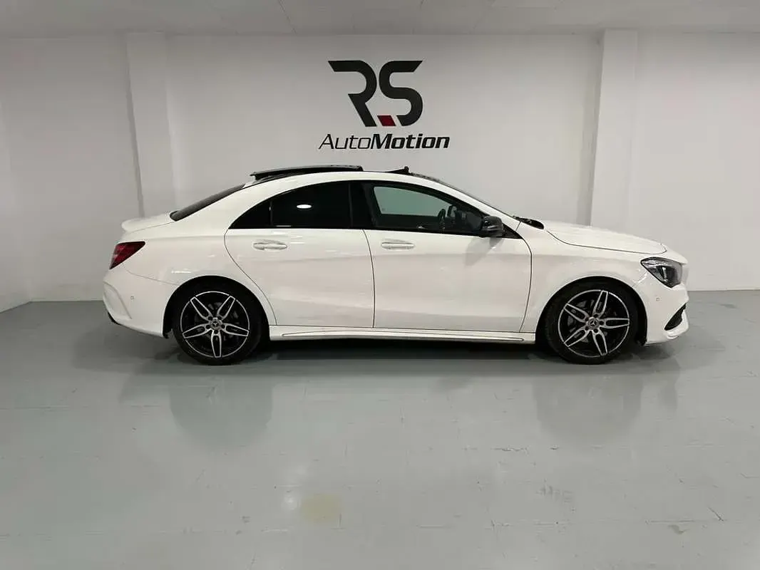 Usado Mercedes CLA220 170 CV (125 kW) 2018 Blanco Berlina