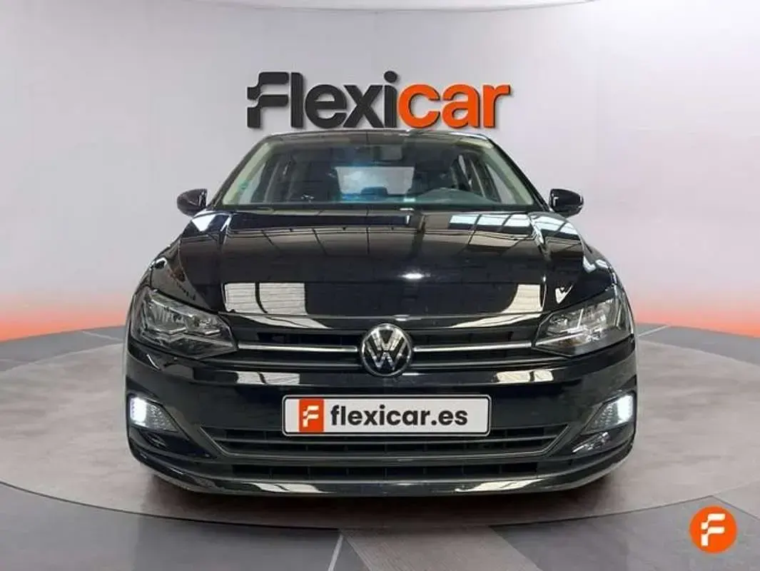 Usado VW Polo Advance 95 CV (69 kW) 2021 Negro Utilitario