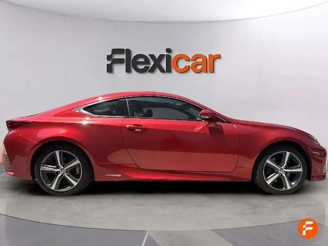 Usado Lexus RC300h Business Edition 223 CV (164 kW) 2018 Rojo Coupe