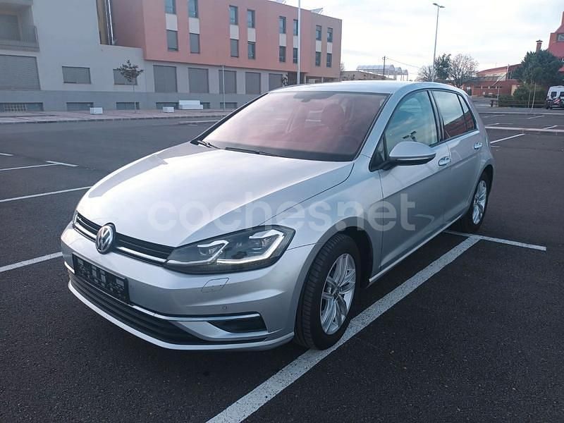 Gris / plata Usado 2019 VW Golf Sportline Berlina | 14.500 € (Super precio) - Imagen 1/4