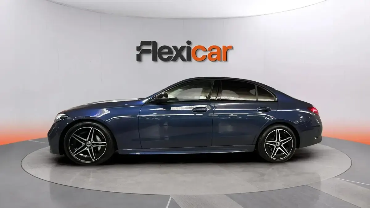 Usado Mercedes C200 204 CV (150 kW) 2024 Azul Berlina