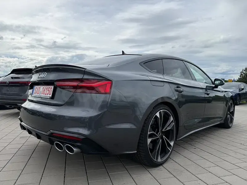 Używany Audi A5 Business 347 KM (255 kW) 2022 Szary Coupe