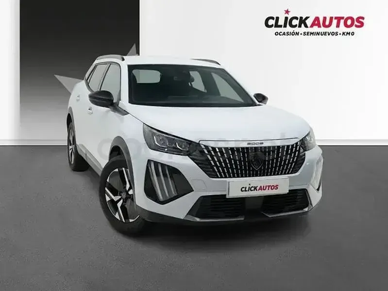 Usado Peugeot 2008 Allure 100 CV (73 kW) 2025 Blanco SUV