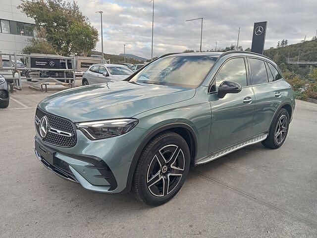 Verde Usado 2024 Mercedes GLC200 SUV | 71.500 € (Caro) - Imagen 1/4