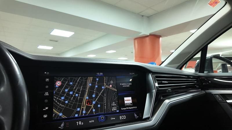 Gris Usado 2021 VW Touareg Elegance SUV | 34.990 € (Precio justo) - Imagen 1/4