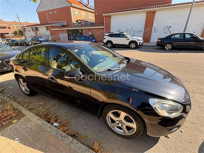 Negro Usado 2012 Volvo S60 Berlina | 6300 € - Imagen 1/4