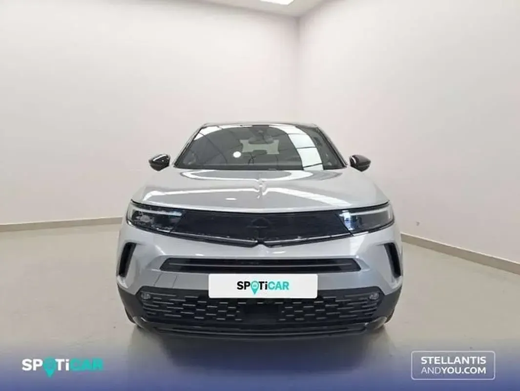 Usado Opel Mokka GS Line 131 CV (96 kW) 2022 Blanco SUV