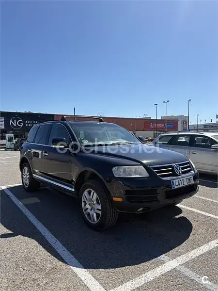 Usado VW Touareg 310 CV (228 kW) 2004 Negro SUV