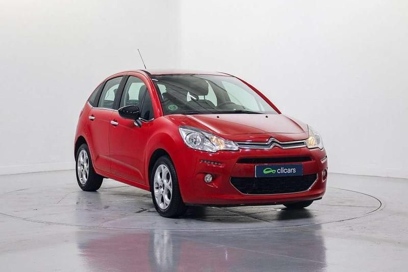 Usado Citroën C3 Live 68 CV (50 kW) 2016 Rojo Utilitario