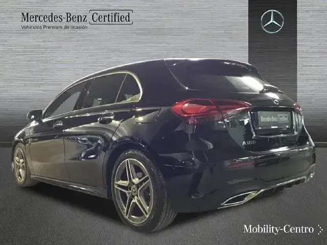 Usado Mercedes A180 136 CV (100 kW) 2024 Negro noche